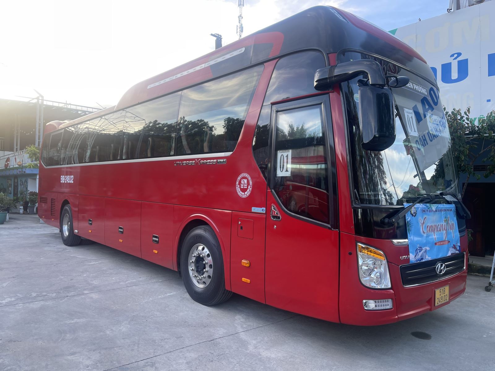 cho thue xe 45 cho tai tphcm - xe hai van